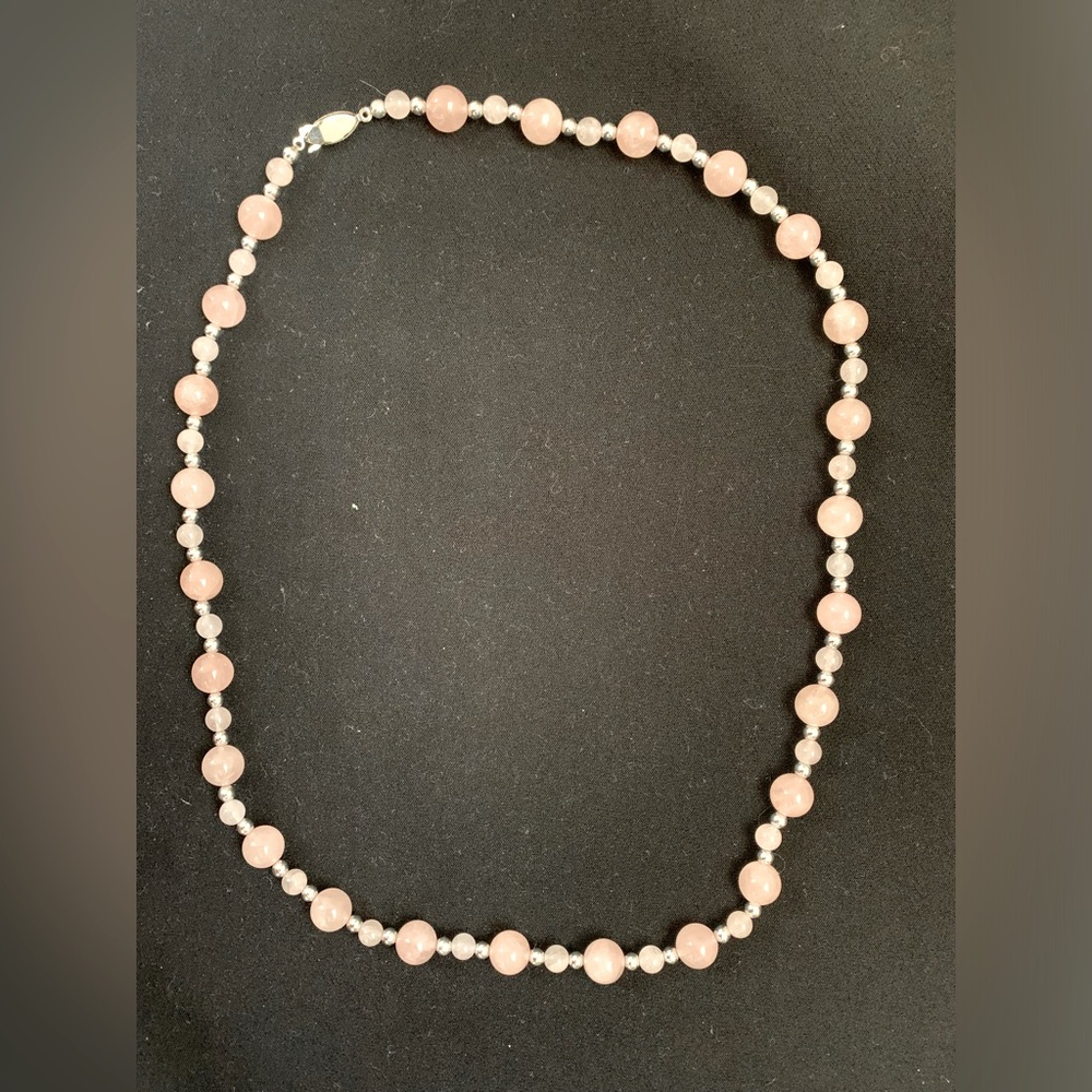 VINTAGE ROSE QUARTZ BEAD NECKLACE